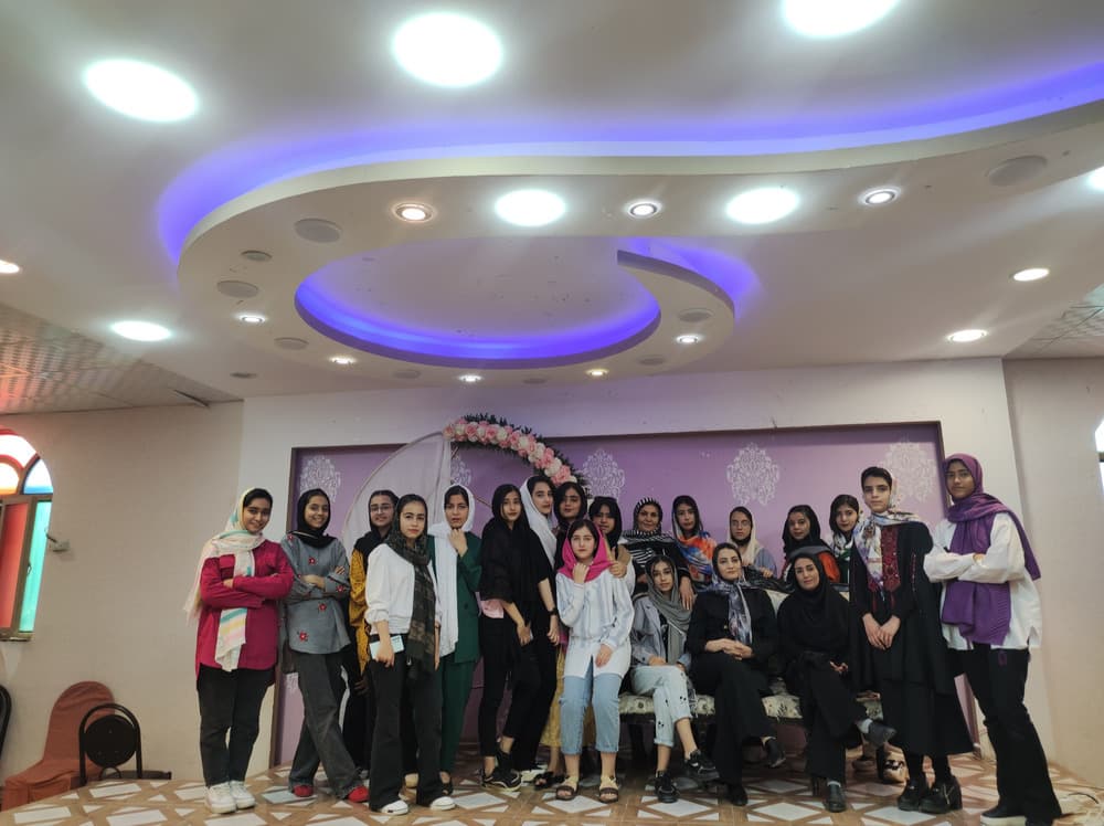 دبستان دخترانه نسیم دانش