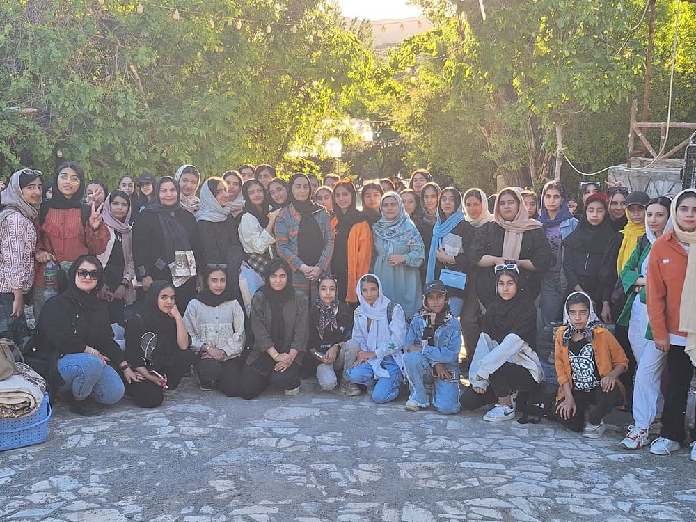 دبستان دخترانه نسیم دانش